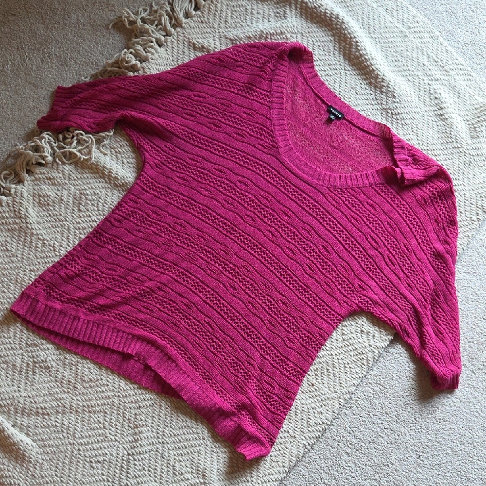 Torrid Size 2 Pink Deep Scoop Sweater with Textured Knit